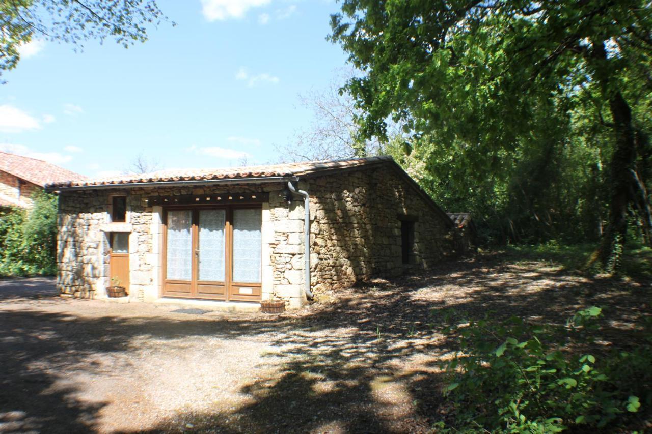 Les Gites Des Guezoux Vaunac  Exterior foto