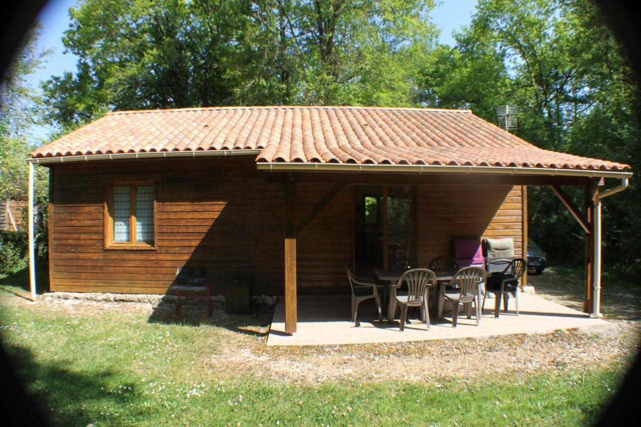 Les Gites Des Guezoux Vaunac  Exterior foto