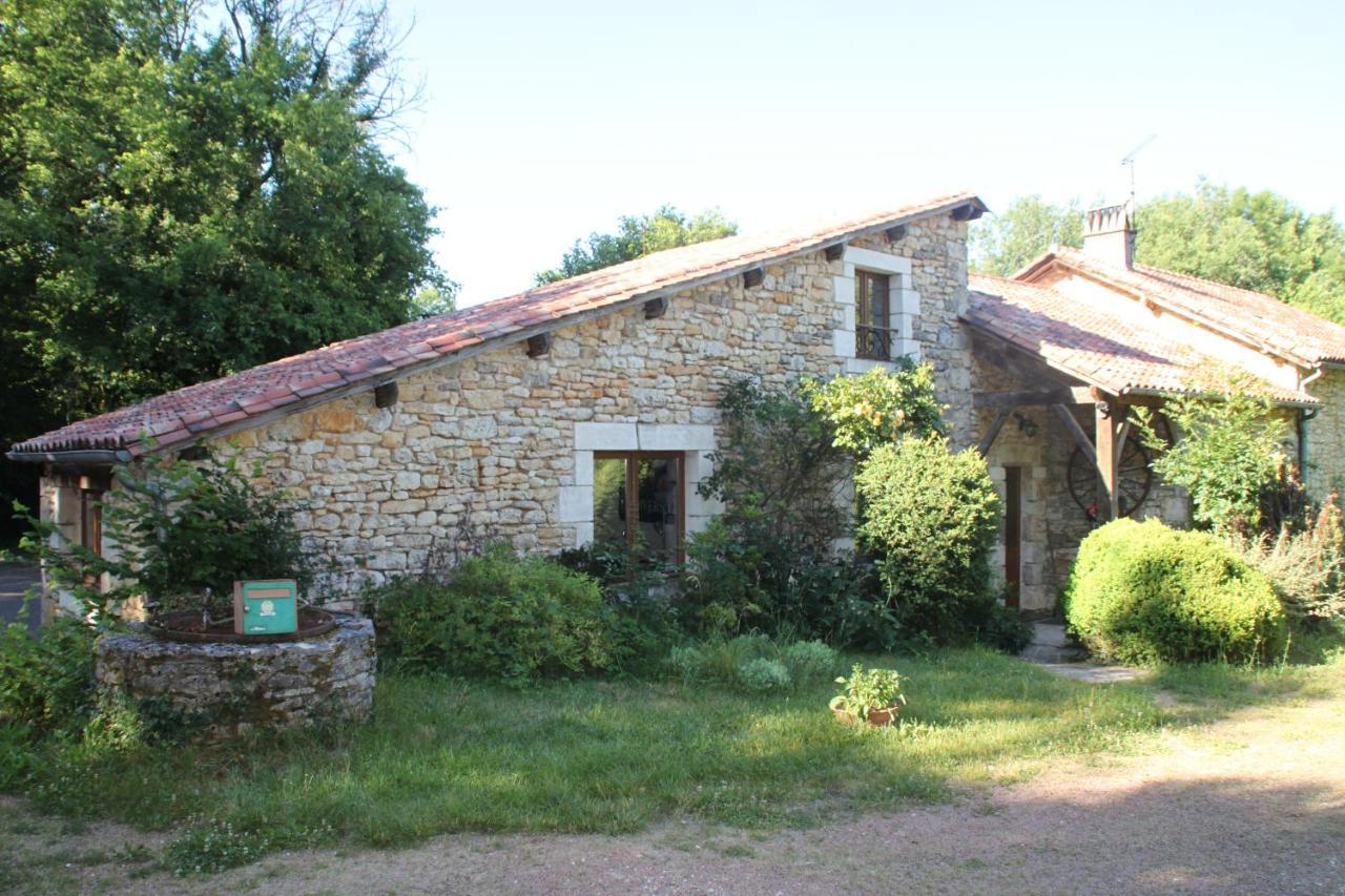 Les Gites Des Guezoux Vaunac  Exterior foto